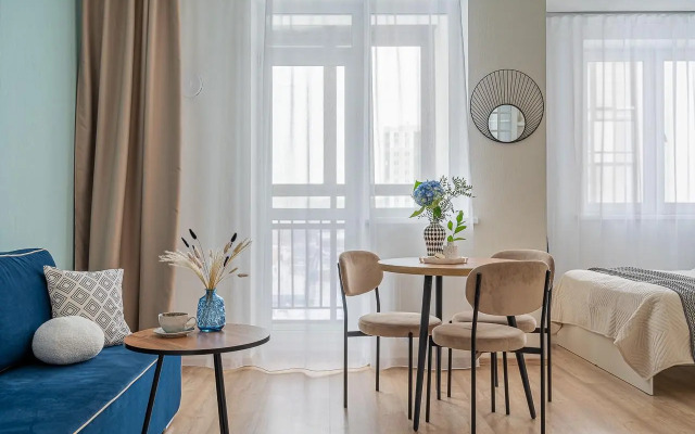 Лайт Апартаменты на улице Крестинского 8