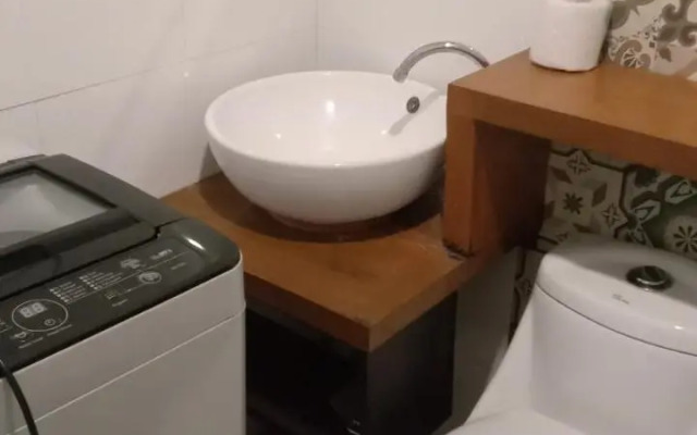 A2J BGC Luxury 2BR Loft Near Burgos Circle, Malls