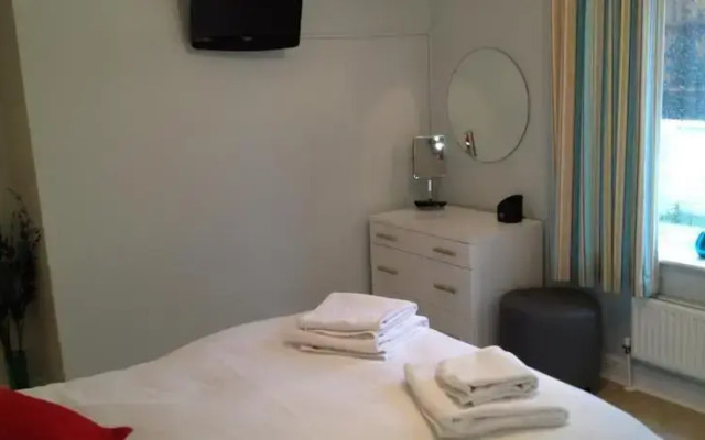 Apartment 1 One80