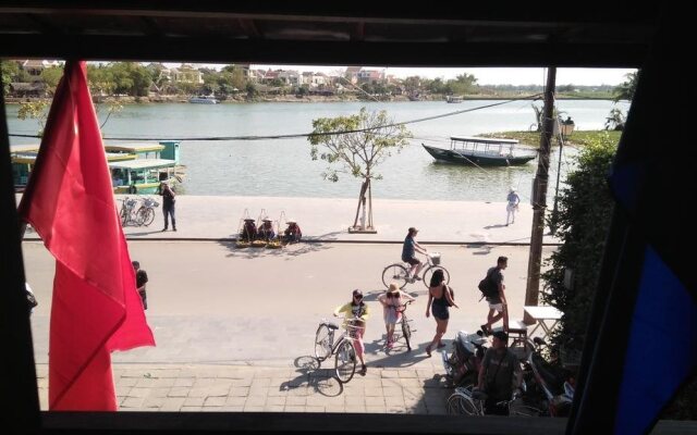 Bach Dang Hoi An Hotel