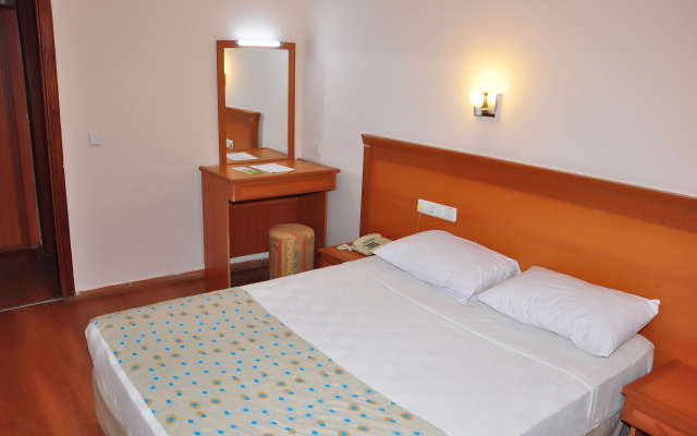 Cinar Family Suite Hotel