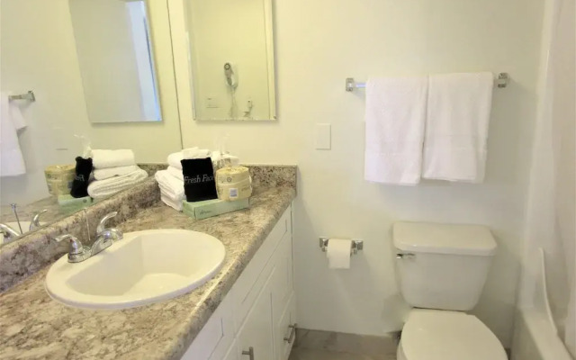 Park Suites at 104 - One Bedroom Apartment