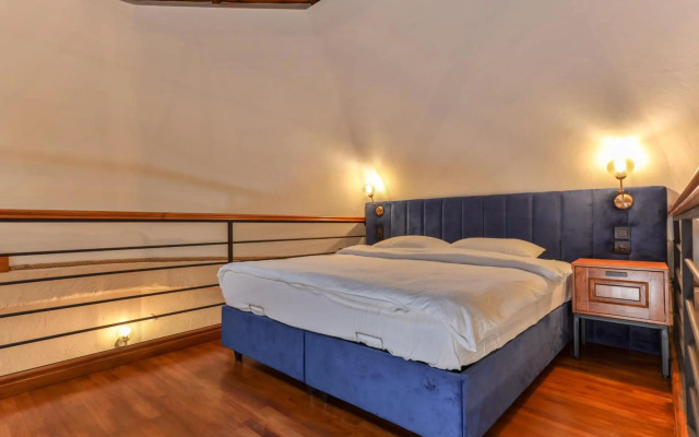 Azur Hotel