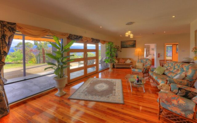 Huon Valley Eco Wilderness Retreat