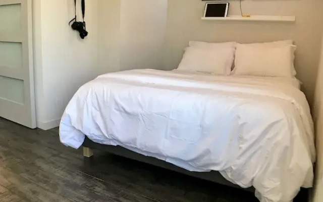 Modern Capitol Hill Studio