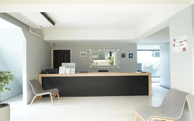 RoomQuest Bangkok Don Mueang Airport 1