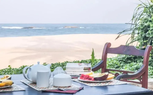 Blue Parrot Beach Villa