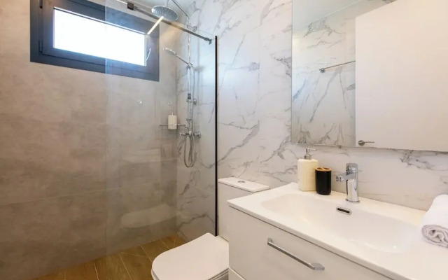 Yamas Urban Living Spiridonons
