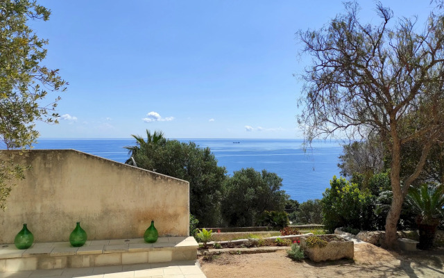 Villa Resta - Ampio Giardino e Splendida Vista Mare Panoramica