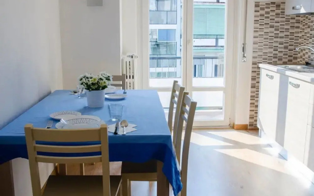 ALTIDO Como Modern Flat
