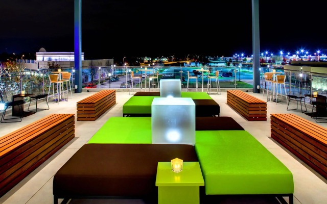 Aloft Leawood-Overland Park