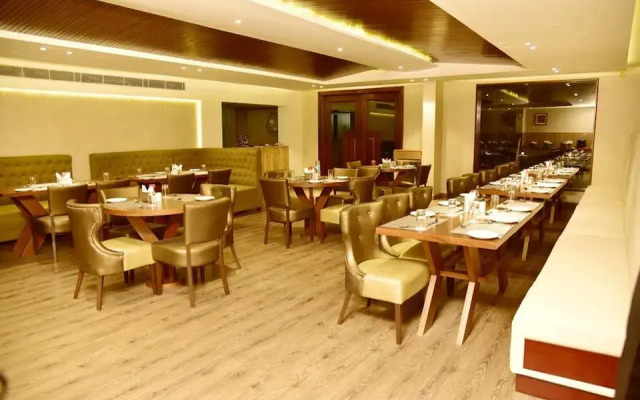 Seasons Hotel
