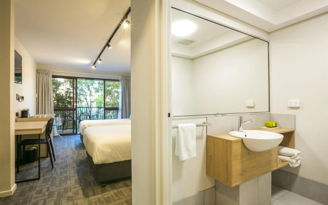 Nightcap at Kawana Waters Hotel