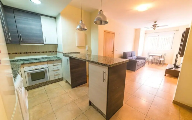 Calle Cuesta | 6  Pax | Second Line | 2331-AW