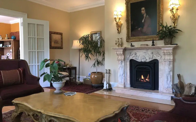 Villa Marco Polo Bed and Breakfast Inn