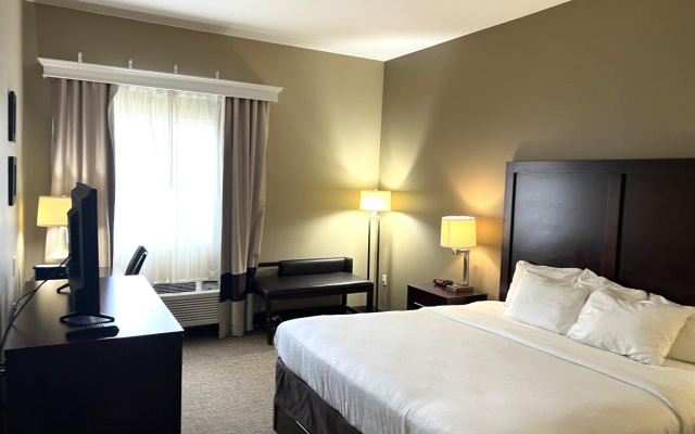 Days Inn & Suites by Wyndham Manheim Lebanon