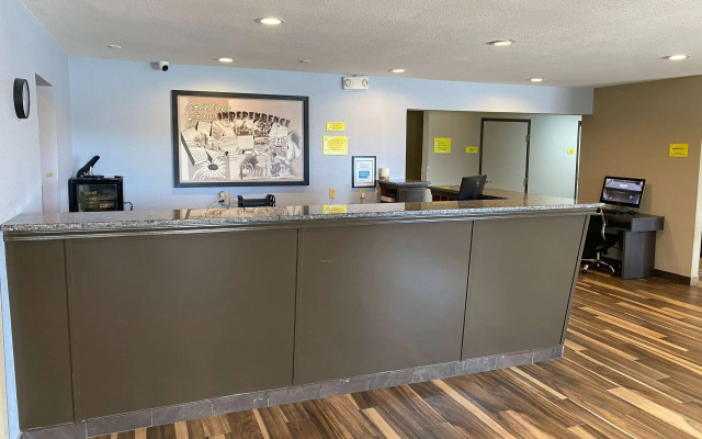 Super 8 by Wyndham Independence KS