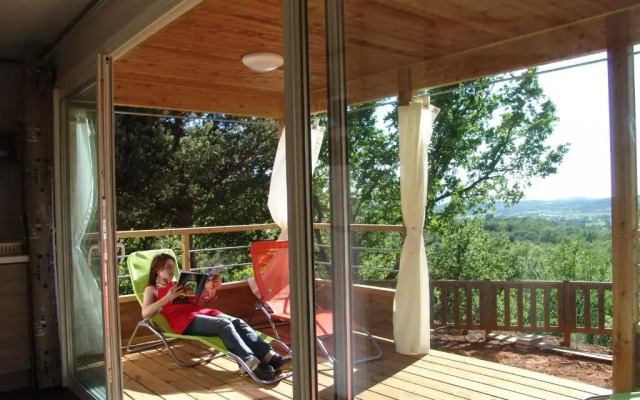 La Colline des Ocres Village de vacances 3 étoiles