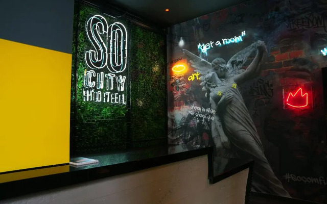 So City Hotel