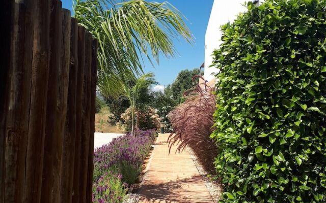 House With one Bedroom in Faro, With Shared Pool, Enclosed Garden and Wifi Near the Beach