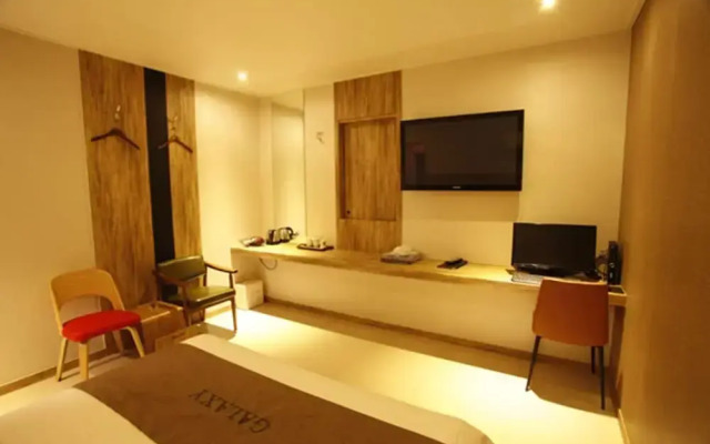 Galaxy Hotel