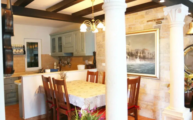 Picturesque Holiday Home in Bra? With Swimming Pool