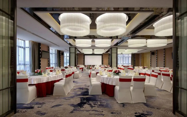 Oriental Hotel