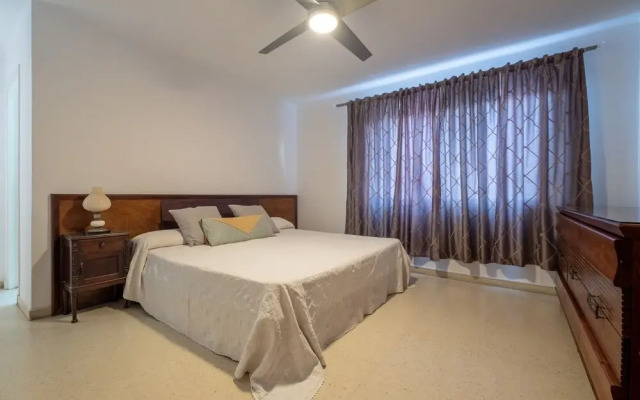 Ocean View 3 bedroom President Condo