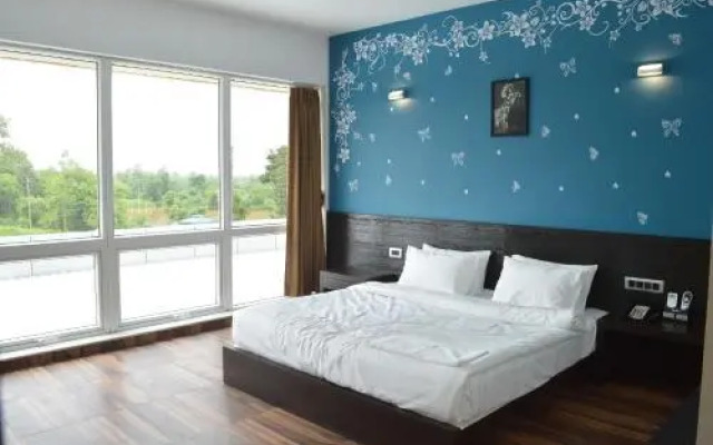 Silver Leaf By OYO Rooms