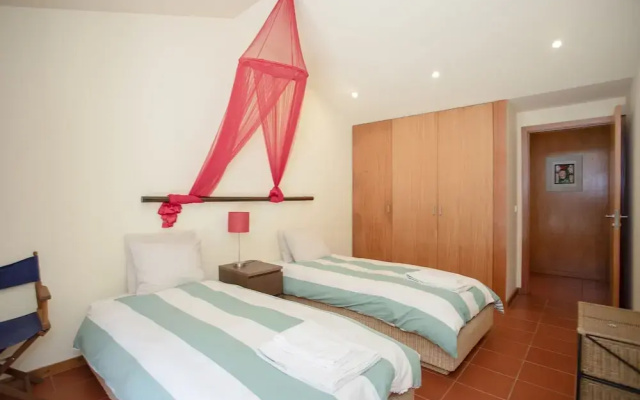 Liiiving  Caminha Countryside Pool House