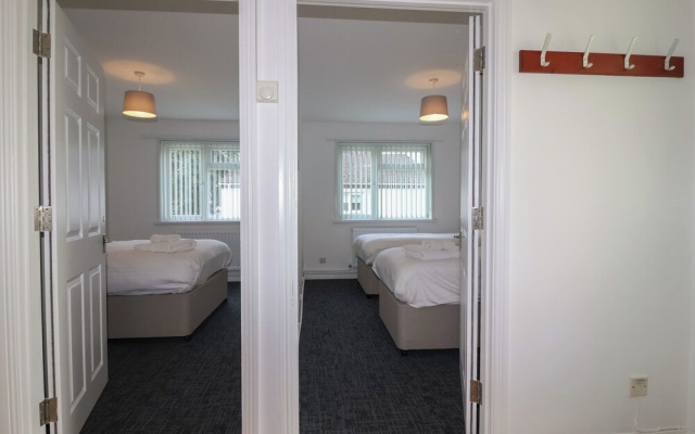 Harcombe House Bungalow Pet Friendly With Wet Room
