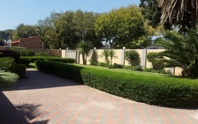 Ikaze Guest House