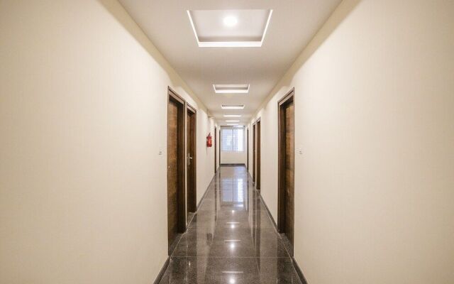 Capital O 35572 La Brook