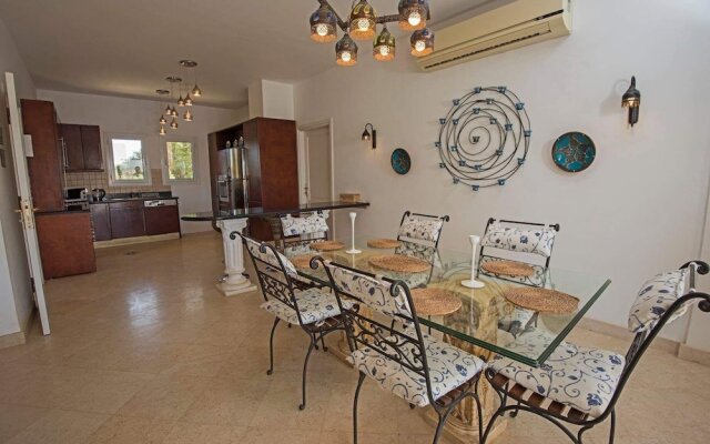 Charming Villa in El Gouna with Pool