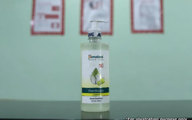 OYO 74511 Hotel Adya