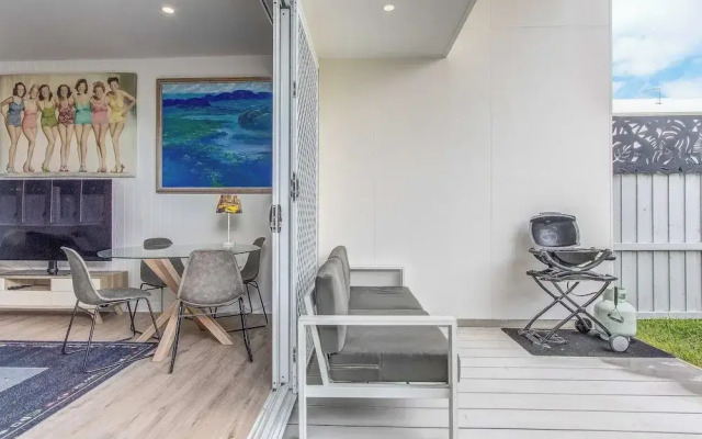 Duplex on Nautilus a Walk to the Beach