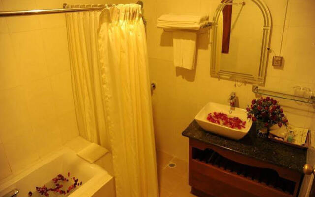 Man Myo Taw Hotel