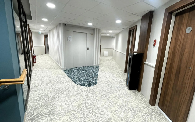 Le Crystal Dinard, Sure Hotel Collection by Best Western