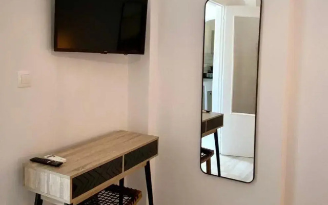 Batsi Seaside Apartment