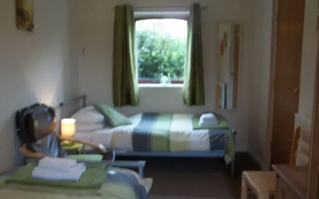 Common Farm Motel