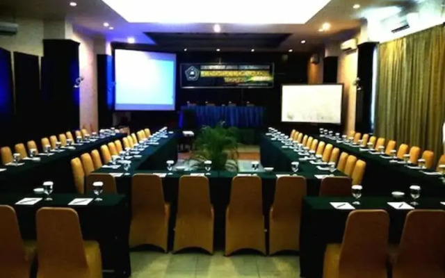 Hotel Mega Lestari