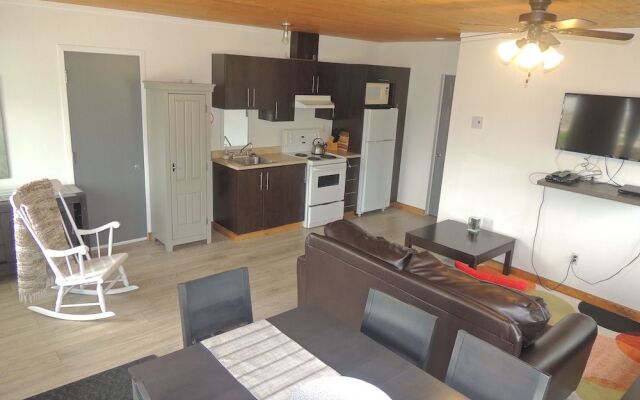 Chalets et Gîte au bord au bord du Lac Kénogami