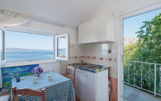 Beautiful Apartment in Omis With