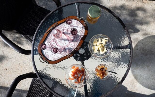 Peroulakis Traditional House