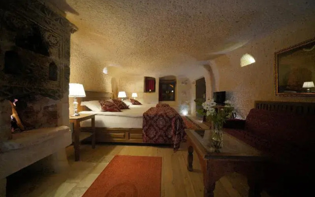 Takaev Cave Hotel