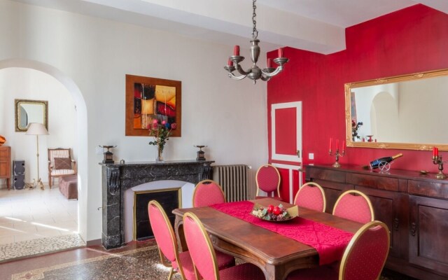 Elegant Holiday Home in Olonzac With Private Swimming Pool