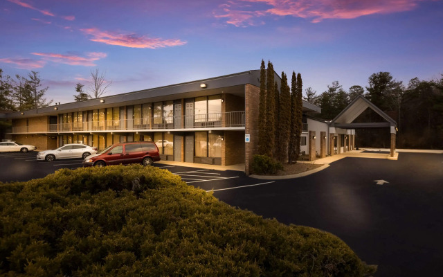 Quality Inn Asheville Airport