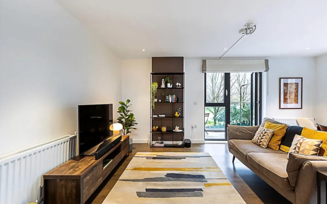 Spacious and Trendy Shoreditch Flat