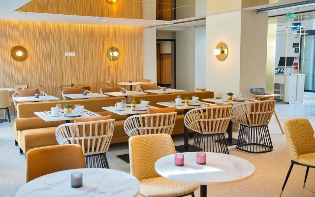 Hotel Yac Paris Clichy, A Member Of Radisson Individuals