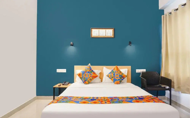 FabHotel Aura Homes